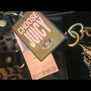 **NEVER WORN** Juicy Couture black velour purse